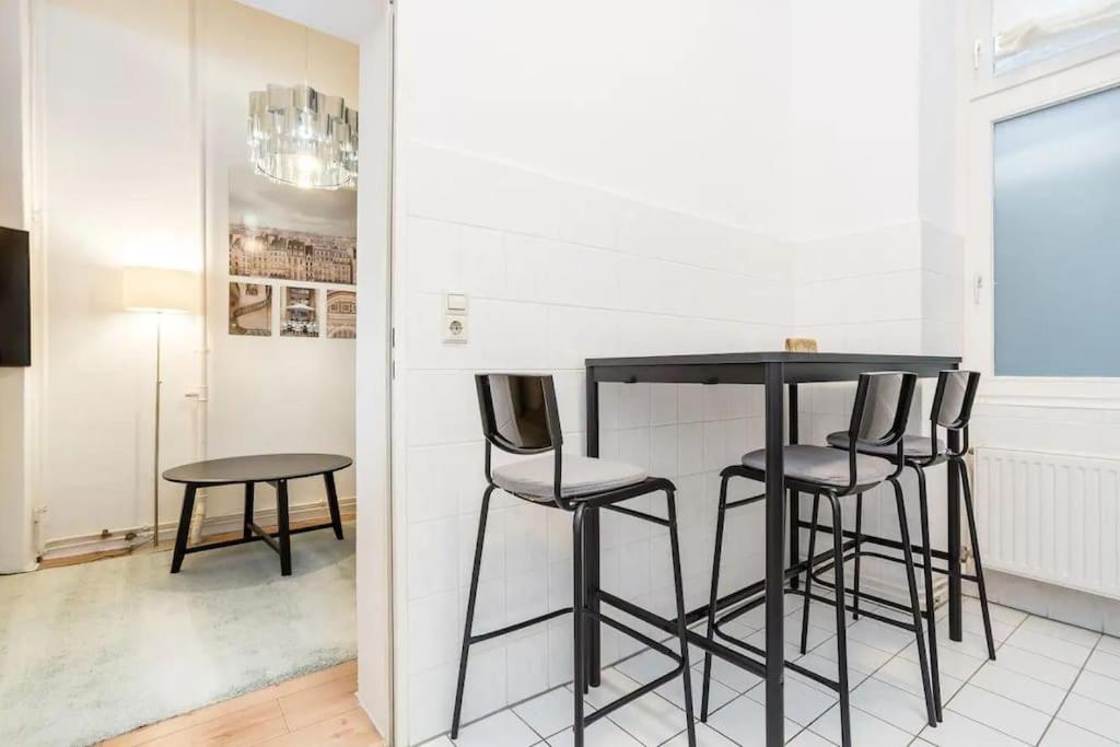 Newly Furnished Apartment For Up To 6 People Berlin Dış mekan fotoğraf